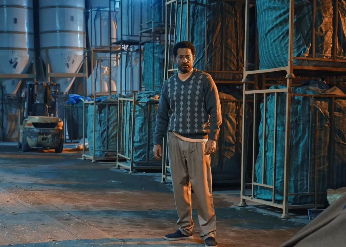 عمرو سعد يكتشف سرا خطيرا يفجر أزمة جديدة بالحلقة ١٣ من "إفراج" 26 - جريدة المساء