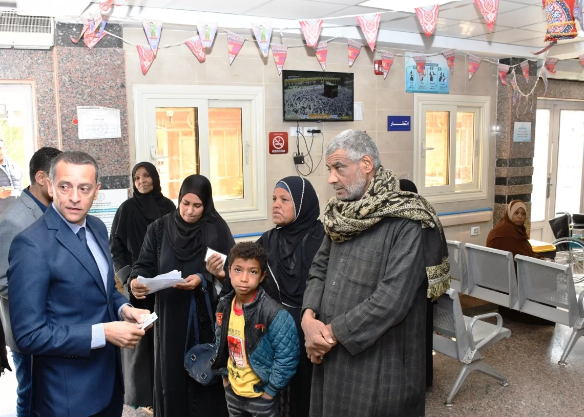 محافظ أسوان يفاجئ وحدة طب أسرة الجوزيرة لمتابعة إنتظام العمل 19 - جريدة المساء محافظ أسوان يفاجئ وحدة طب أسرة الجوزيرة لمتابعة إنتظام العمل 18 - جريدة المساء