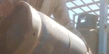 محافظ أسوان يشدد الرقابة على الأسواق والمنافذ خلال شهر رمضان 9 - جريدة المساء