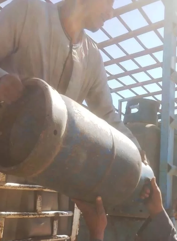 محافظ أسوان يشدد الرقابة على الأسواق والمنافذ خلال شهر رمضان 27 - جريدة المساء