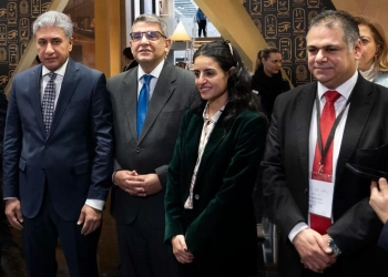 وزير السياحة يستقبل كبار الزوار للجناح المصرى فى بورصة برلين.. وعمدة العاصمة الالمانية يطلب زيارة المتحف الكبير 25 - جريدة المساء