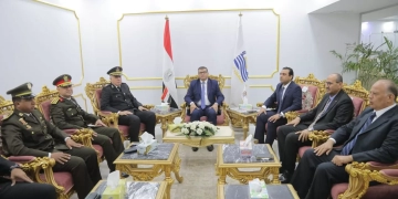 محافظ قنا يستقبل القيادات الأمنية والمدنية للتهنئة بالعيد القومي للمحافظة 1 - جريدة المساء