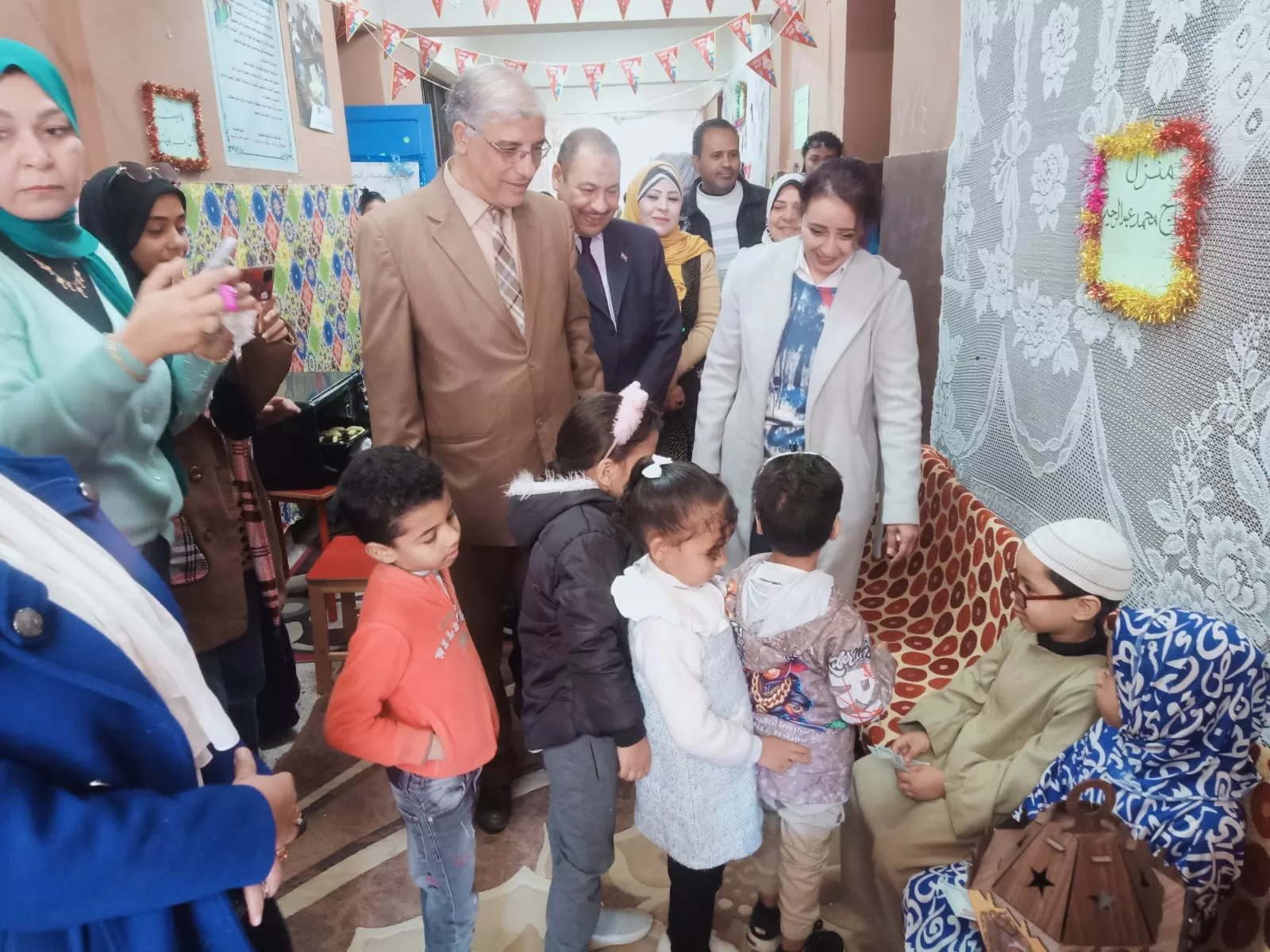 جولة مفاجئة لوكيل تعليم قنا لمتابعة انتظام الدراسة 156 - جريدة المساء