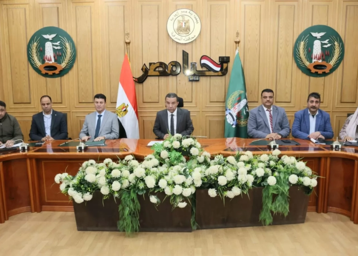 محافظ المنوفية لمدير التموين : " أشد إجراء قانوني ضد أي تاجر يحجز سلعة " 31 - جريدة المساء