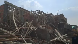 بالصور.. إزالة حالات بناء مخالف بأبو النمرس في الجيزة 23 - جريدة المساء