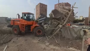 بالصور.. إزالة حالات بناء مخالف بأبو النمرس في الجيزة 27 - جريدة المساء