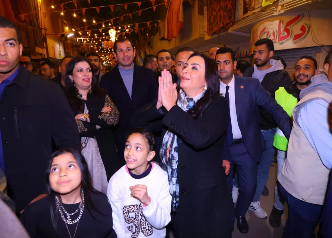 وزيرة التضامن تتفقد الاستعدادات النهائية لإفطار المطرية 19 - جريدة المساء