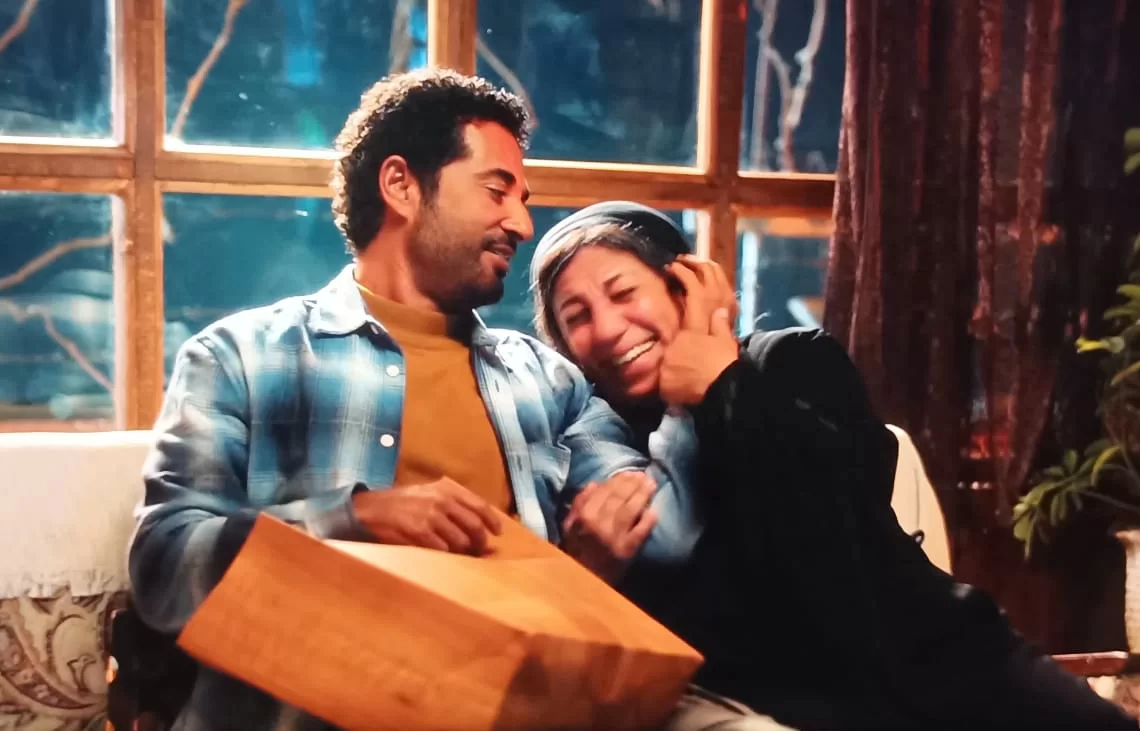 عمرو سعد يصل لسر الشحنة المشبوهة في الحلقة ١٦ من "إفراج" 20 - جريدة المساء عمرو سعد يصل لسر الشحنة المشبوهة في الحلقة ١٦ من "إفراج" 19 - جريدة المساء