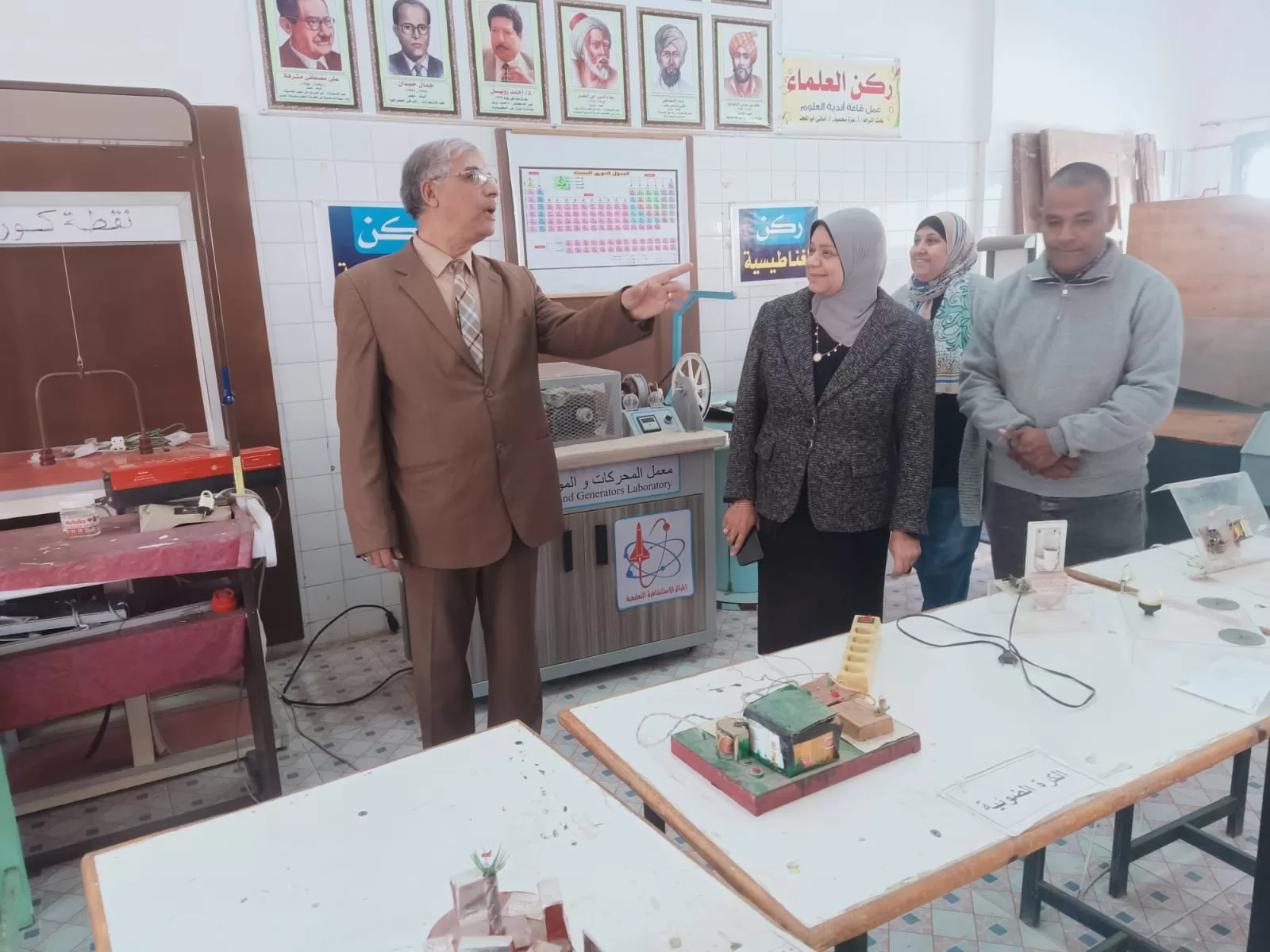 وكيل تعليم قنا يتفقد مركز التطوير التكنولوجي والمعسكر الدائم 31 - جريدة المساء