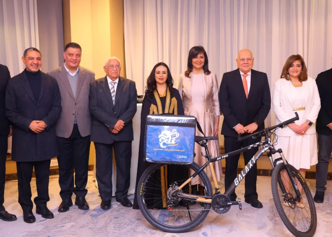 تدشين حملة "وجبة سبورة المحروسة" لدعم الأسر الأكثر احتياجًا خلال شهر رمضان 25 - جريدة المساء تدشين حملة "وجبة سبورة المحروسة" لدعم الأسر الأكثر احتياجًا خلال شهر رمضان 24 - جريدة المساء