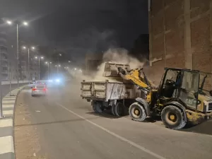 جولة مسائية لمحافظ الجيزة.. رفع 130 حالة إشغال بمناطق الهرم 29 - جريدة المساء
