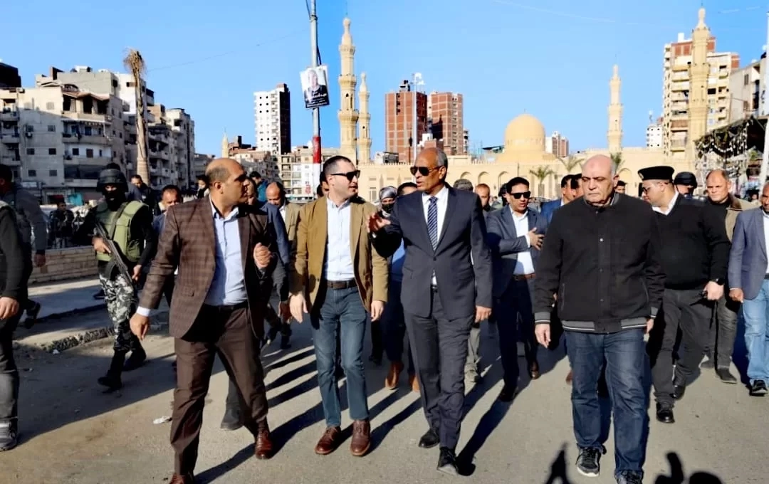 مكي تفقد أعمال تطوير المرحلة الثانية من الميدان الإبراهيمي بدسوق 28 - جريدة المساء مكي تفقد أعمال تطوير المرحلة الثانية من الميدان الإبراهيمي بدسوق 27 - جريدة المساء