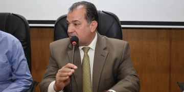 رئيس جامعة قنا يستعرض خطة التحول الرقمي للخدمات بالمستشفيات الجامعية 33 - جريدة المساء