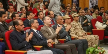 محافظ كفرالشيخ فى احتفالية «يوم الشهيد» بالمسرح المدرسي ويؤكد مصر تقدر تضحيات أبنائها الأوفياء 1 - جريدة المساء