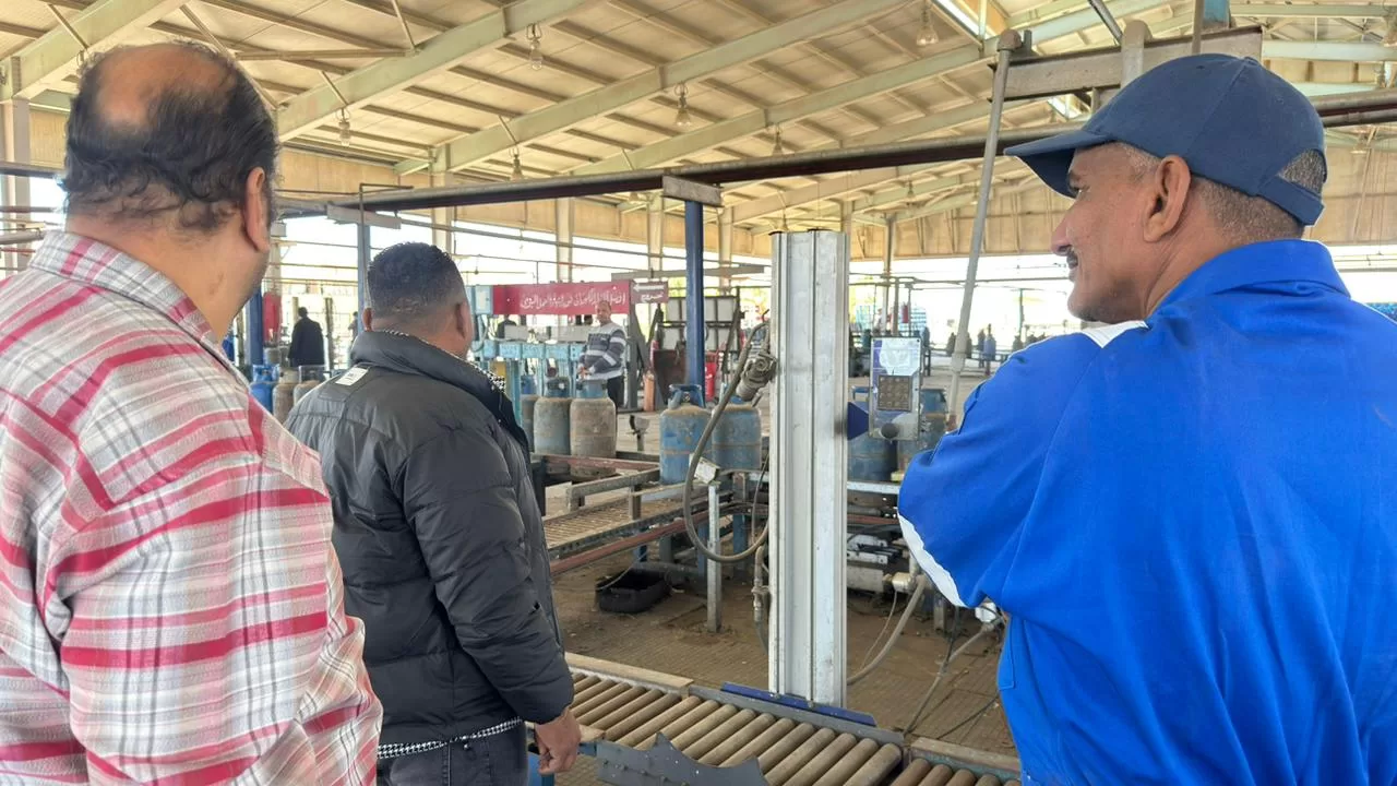 15 محضرًا في حملة مفاجئة للتموين على مصانع ومستودعات البوتاجاز بقنا 69 - جريدة المساء