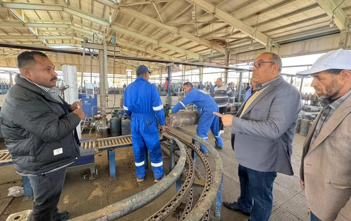 15 محضرًا في حملة مفاجئة للتموين على مصانع ومستودعات البوتاجاز بقنا 59 - جريدة المساء