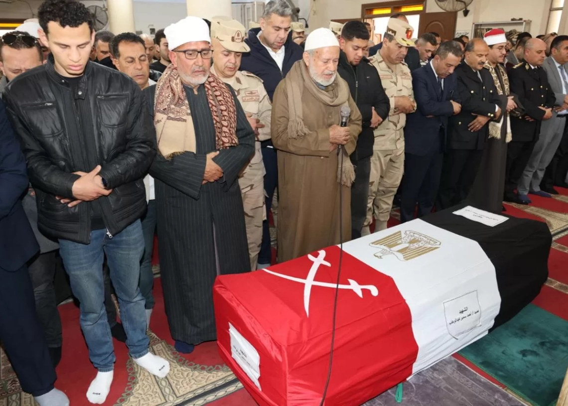 فى جنازة عسكرية وشعبية مهيبة الأهالى يودعون الشهيد العميد أحمد سمير بـ «شنشور أشمون» 19 - جريدة المساء فى جنازة عسكرية وشعبية مهيبة الأهالى يودعون الشهيد العميد أحمد سمير بـ «شنشور أشمون» 18 - جريدة المساء