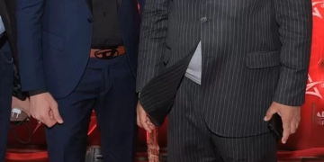 إفطار بدوي في المنيا الجديدة يجسد روح الوحدة الوطنية ويجمع أبناء المحافظة على مائدة واحدة 1 - جريدة المساء