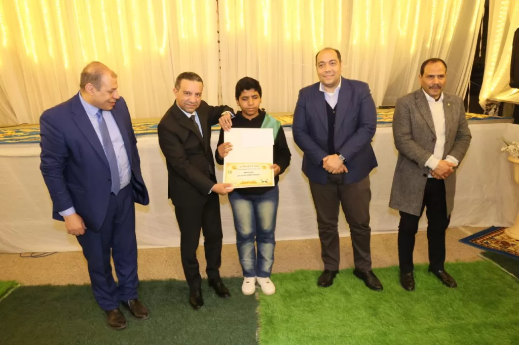 شهادات تقدير و جوائز مالية لـ 32 معلماً و طالباً من حفظة القرآن الكريم بالمنوفية 15 - جريدة المساء