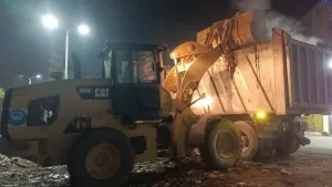محافظة الجيزة: رفع 1800 طن مخلفات من العمرانية والوراق وإمبابة 21 - جريدة المساء