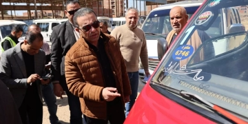 محافظ المنوفية يتفقد مواقف سيارات الشهداء .. للتأكد من تطبيق التعريفة 17 - جريدة المساء