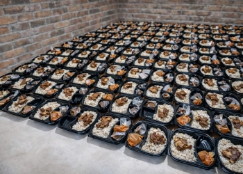 حزب الشعب الجمهوري بقوص يوزع 500 وجبة إفطار على الأسر الأولى بالرعاية 41 - جريدة المساء