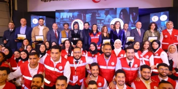 الهلال الأحمر يقود أكبر جسر إغاثي لدعم غزة 1 - جريدة المساء