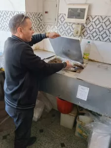 قبل العيد.. ضبط 9 أطنان من الأسماك المملحة واللحوم الفاسدةبالجيزة 21 - جريدة المساء