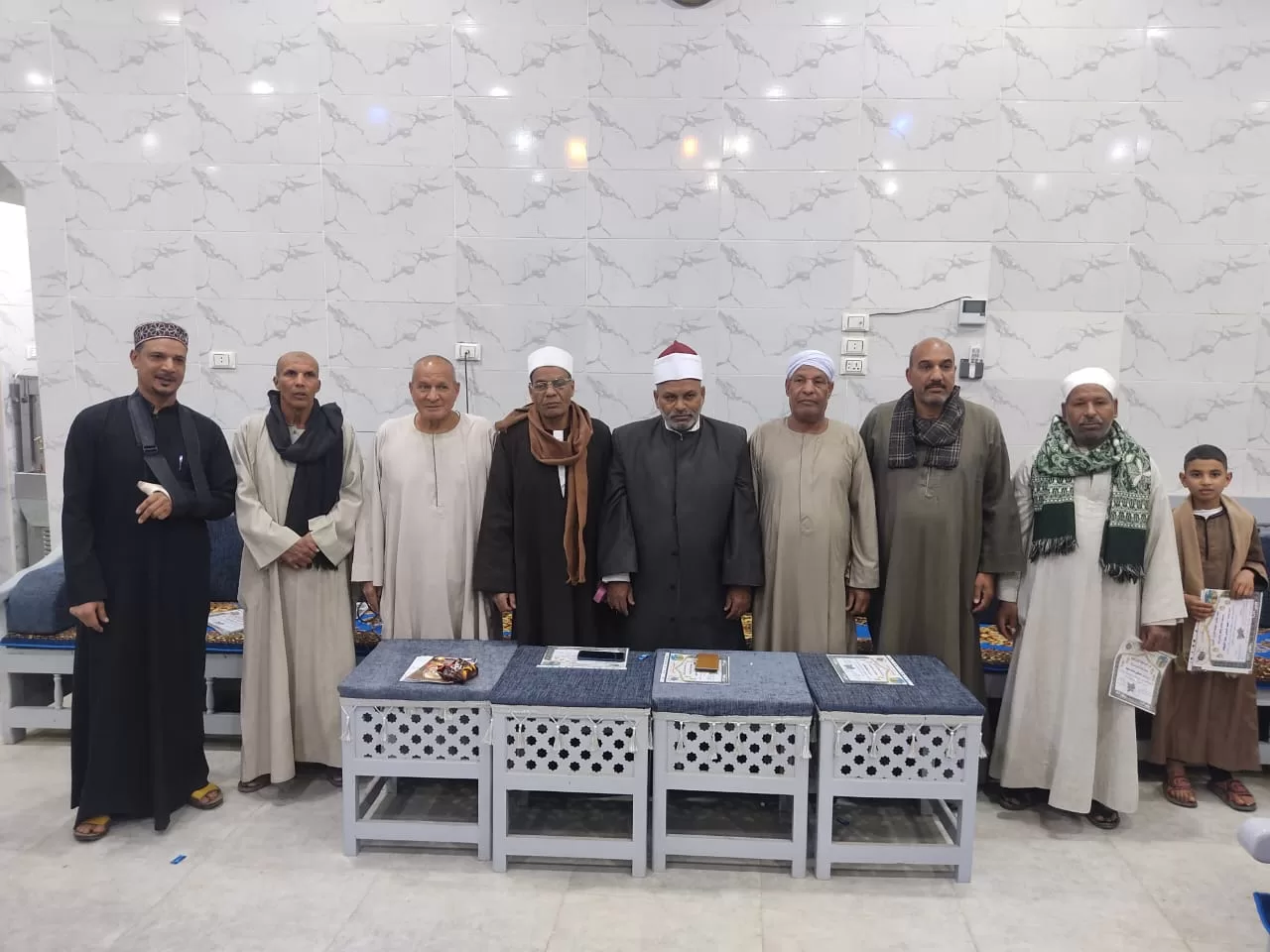 تكريم 135 من حفظة القرآن الكريم فى احتفالية كبرى بقرية الحرزات بنقادة 35 - جريدة المساء تكريم 135 من حفظة القرآن الكريم فى احتفالية كبرى بقرية الحرزات بنقادة 34 - جريدة المساء