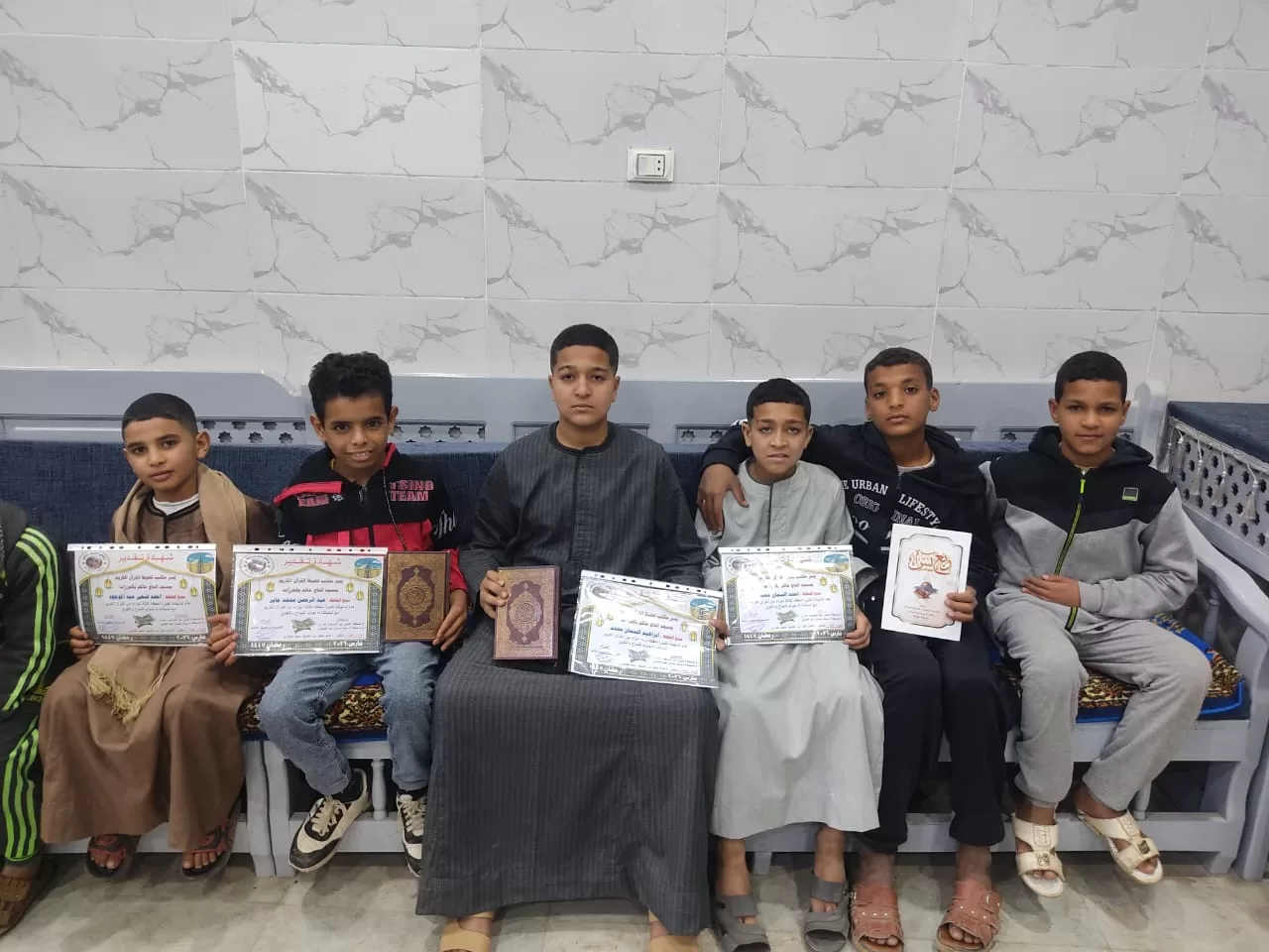 تكريم 135 من حفظة القرآن الكريم فى احتفالية كبرى بقرية الحرزات بنقادة 93 - جريدة المساء تكريم 135 من حفظة القرآن الكريم فى احتفالية كبرى بقرية الحرزات بنقادة 92 - جريدة المساء