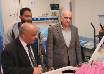 رئيس جامعة أسوان يتفقد المستشفيات الجامعية في أول أيام عيد الفطر 45 - جريدة المساء