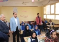 محافظ المنيا يتفقد انتظام العملية التعليمية بمدرسة بني أحمد الغربية الإعدادية 21 - جريدة المساء