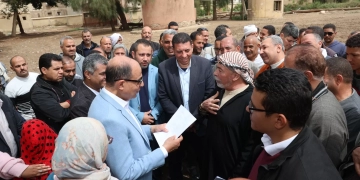 “محافظ المنيا يتفقد الأراضي غير المستغلة في بني أحمد الغربية لاستثمارها في مشروعات خدمية وصحية” 2 - جريدة المساء “محافظ المنيا يتفقد الأراضي غير المستغلة في بني أحمد الغربية لاستثمارها في مشروعات خدمية وصحية” 1 - جريدة المساء