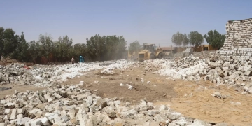 إزالة 32 حالة تعدي بحى جنوب اسوان 1 - جريدة المساء
