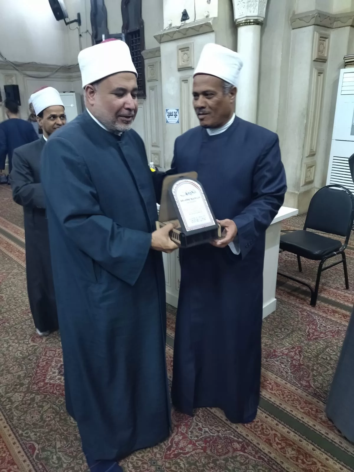 أوقاف قنا تكرم 25 إمامًا ..تقديرًا لجهودهم خلال رمضان 44 - جريدة المساء