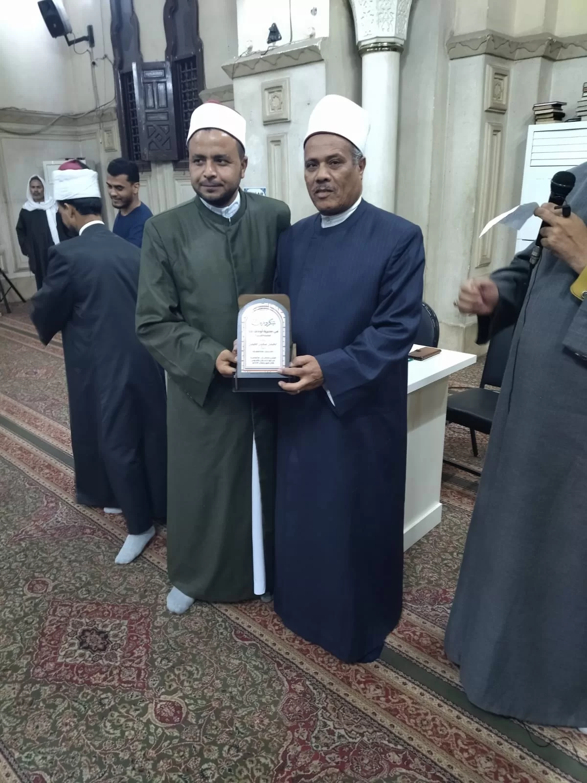 أوقاف قنا تكرم 25 إمامًا ..تقديرًا لجهودهم خلال رمضان 42 - جريدة المساء
