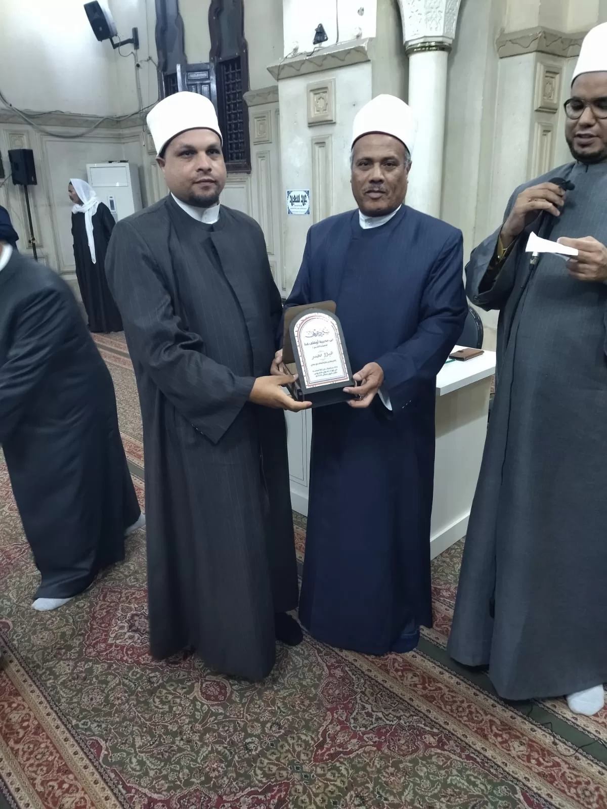 أوقاف قنا تكرم 25 إمامًا ..تقديرًا لجهودهم خلال رمضان 28 - جريدة المساء