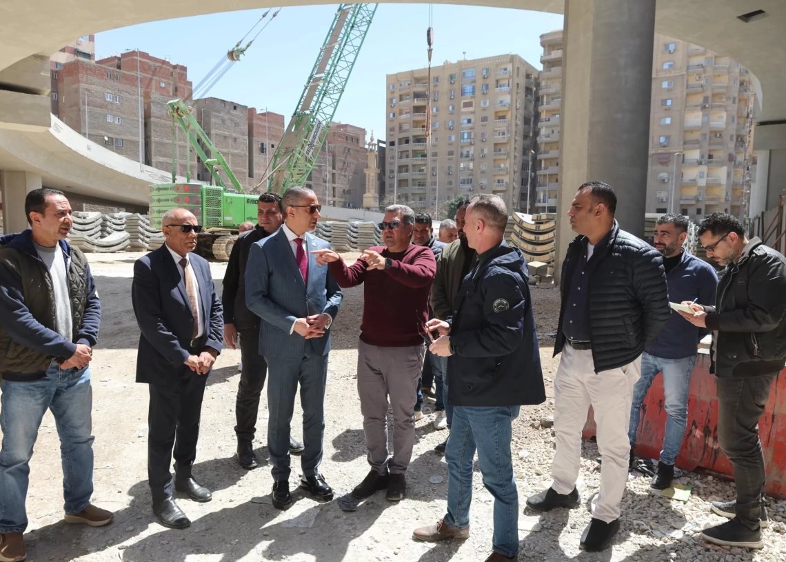 محافظ الجيزة يتفقد حملات النظافة بنفق الفكهانية بالعمرانية وأسفل محور عمرو بن العاص 18 - جريدة المساء