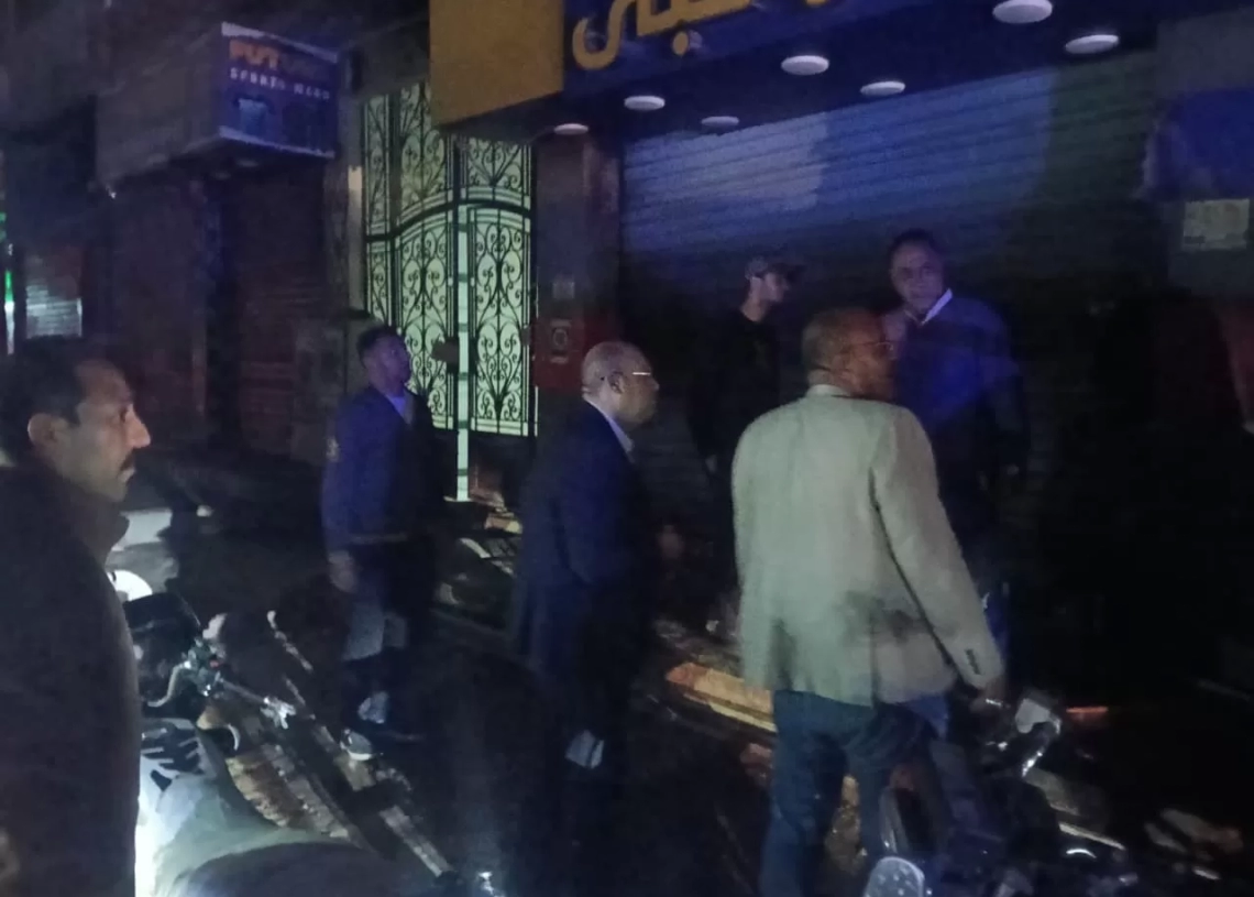 نائب محافظ الجيزة يتابع ميدانيا الالتزام بقرار غلق المحال بمركز كرداسة 17 - جريدة المساء نائب محافظ الجيزة يتابع ميدانيا الالتزام بقرار غلق المحال بمركز كرداسة 16 - جريدة المساء