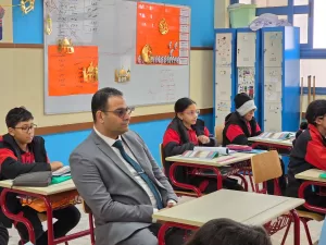 مدير تعليم الشروق يكرّم الموهوبين ويتابع العملية التعليمية بمدارس المستقبل 60 - جريدة المساء