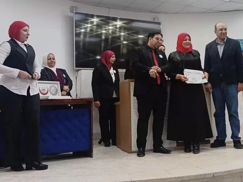 تكريم نسمه كروش مدير أسنان الشروق في اليوم العالمي لصحة الفم والأسنان 19 - جريدة المساء