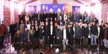 رئيس جامعة الزقازيق يشارك الطلاب إفطارهم الرمضاني.. أجواء من الألفة والبهجة تعزز روح الانتماء داخل الحرم الجامعي 1 - جريدة المساء