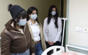 طلاب عين شمس زاروا مستشفى أطفال الدمرداش 24 - جريدة المساء طلاب عين شمس زاروا مستشفى أطفال الدمرداش 23 - جريدة المساء