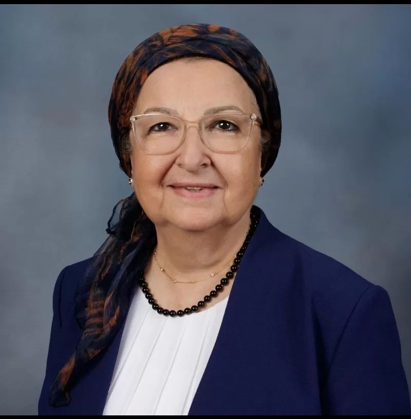 الدكتورة وجيدة أنور مستشار وزير الصحة الأسبق:التغذية السليمة المتوازنةضمان لصحة جيدة قانون التأمين الصحى الجديد يخفف العبء المادى عن كاهل المواطنين 19 - جريدة المساء