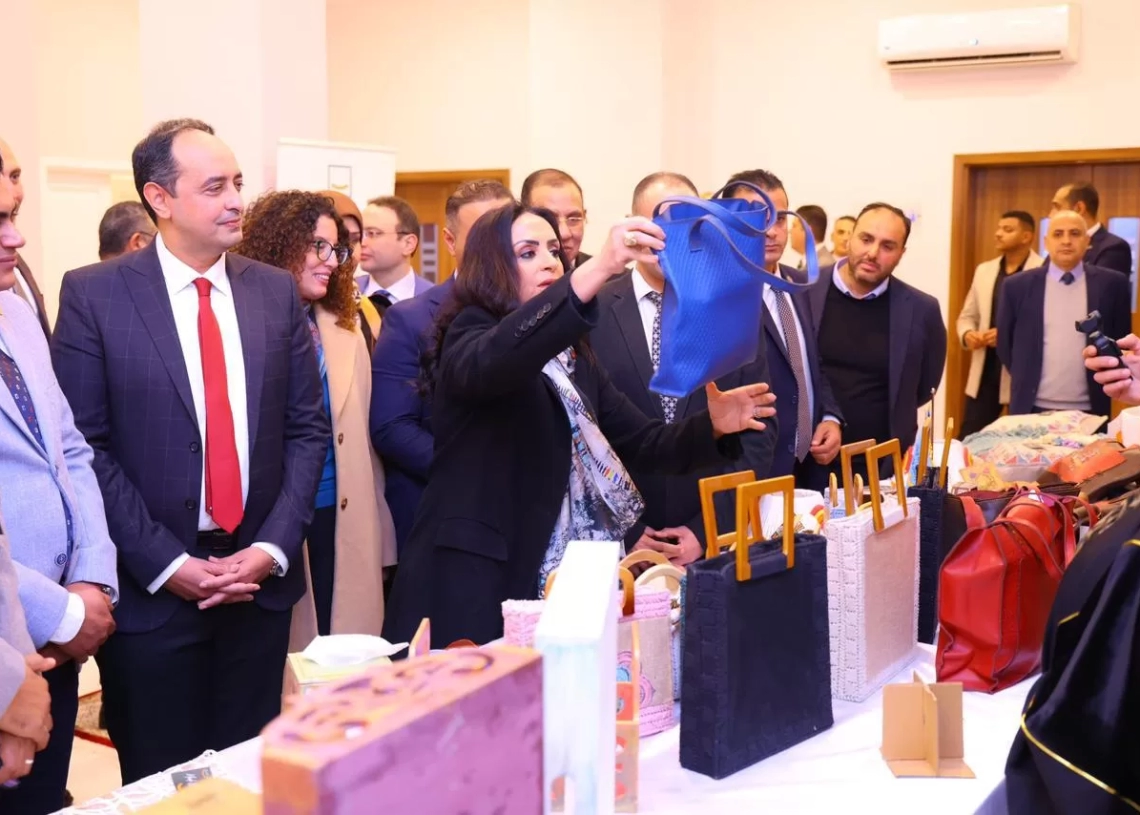 وزيرة التضامن تشهد تخريج متعافيات الإدمان ضمن مشروع "سر الصنعة" 20 - جريدة المساء وزيرة التضامن تشهد تخريج متعافيات الإدمان ضمن مشروع "سر الصنعة" 19 - جريدة المساء