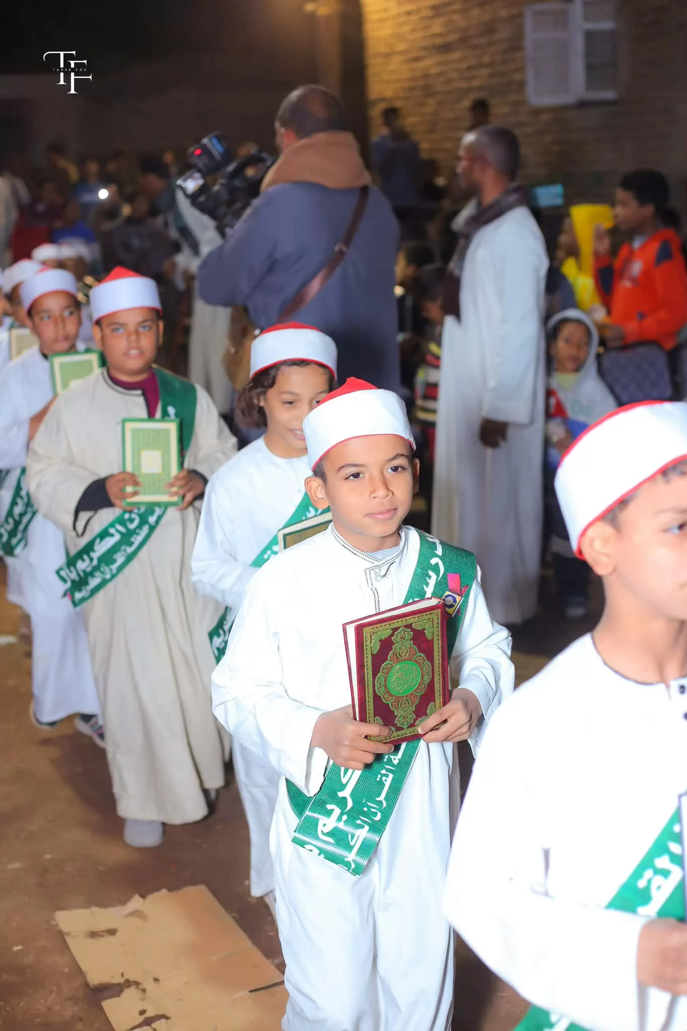 تكريم 100 من حفظة القرآن في مسابقة رمضانية بقرية ساحل دراو بنقادة 102 - جريدة المساء