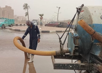 تكثيف المتابعة الميدانية لمواجهة الأمطار الغزيرة وتقلبات الطقس السيئ بأسيوط 19 - جريدة المساء