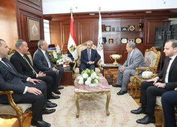 المحافظ يستقبل أعضاء نادي قضاة مجلس الدولة ببني سويف 103 - جريدة المساء