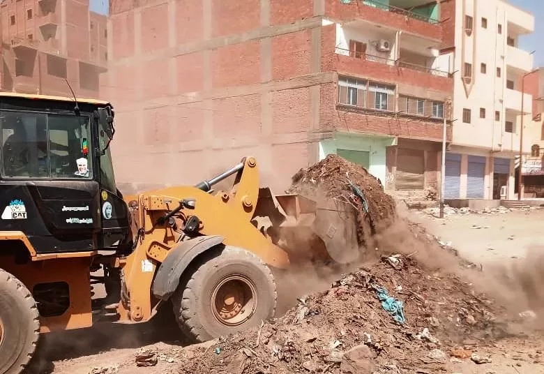 رفع 80 طن من القمامة والمخلفات في اسوان 20 - جريدة المساء رفع 80 طن من القمامة والمخلفات في اسوان 19 - جريدة المساء