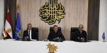 محافظ أسوان ييشدد علي رفع نسب الأداء لملفات المتغيرات المكانية 9 - جريدة المساء